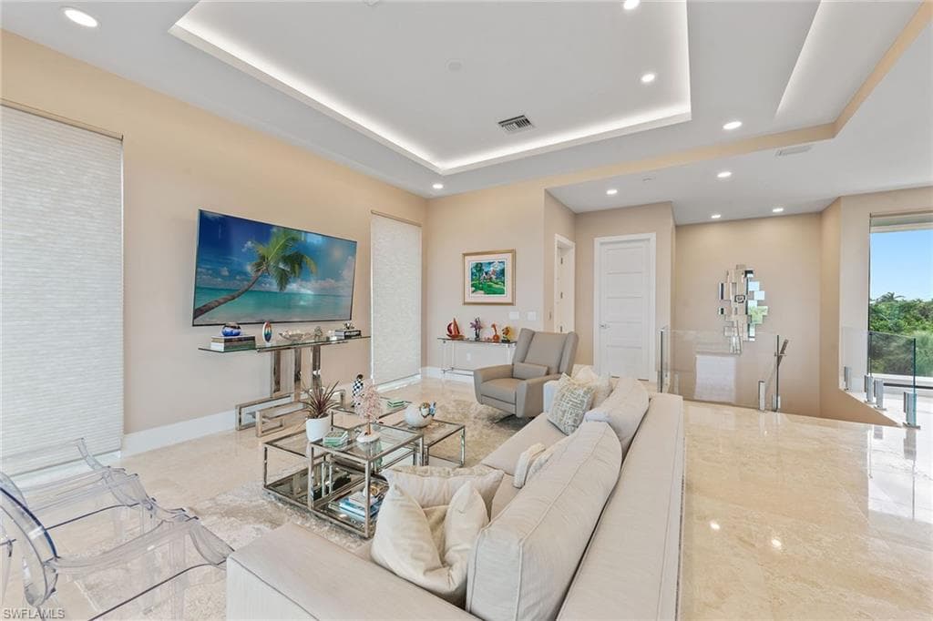 706 Waterside Dr, Marco Island, FL 34145-3