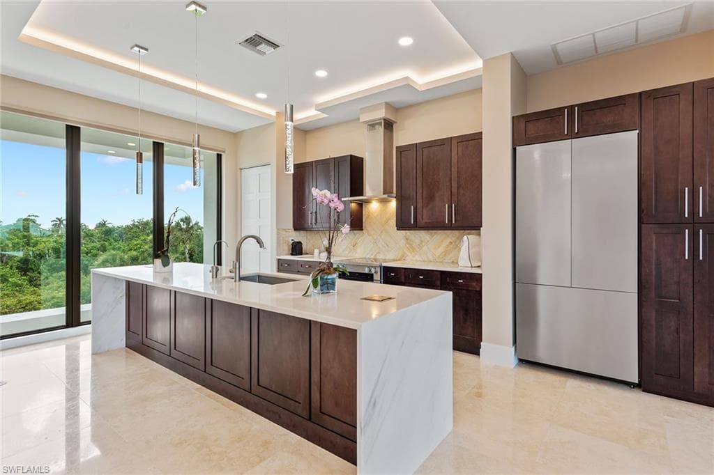 706 Waterside Dr, Marco Island, FL 34145-5