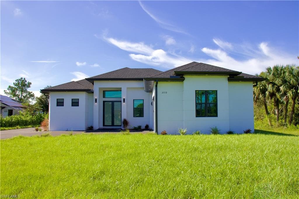 3710 24th Ave NE, Naples, FL 34120-15