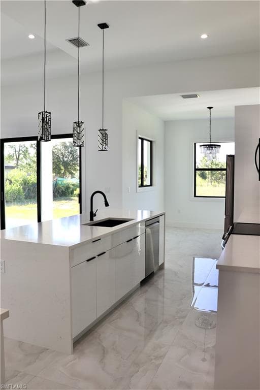 3710 24th Ave NE, Naples, FL 34120-3
