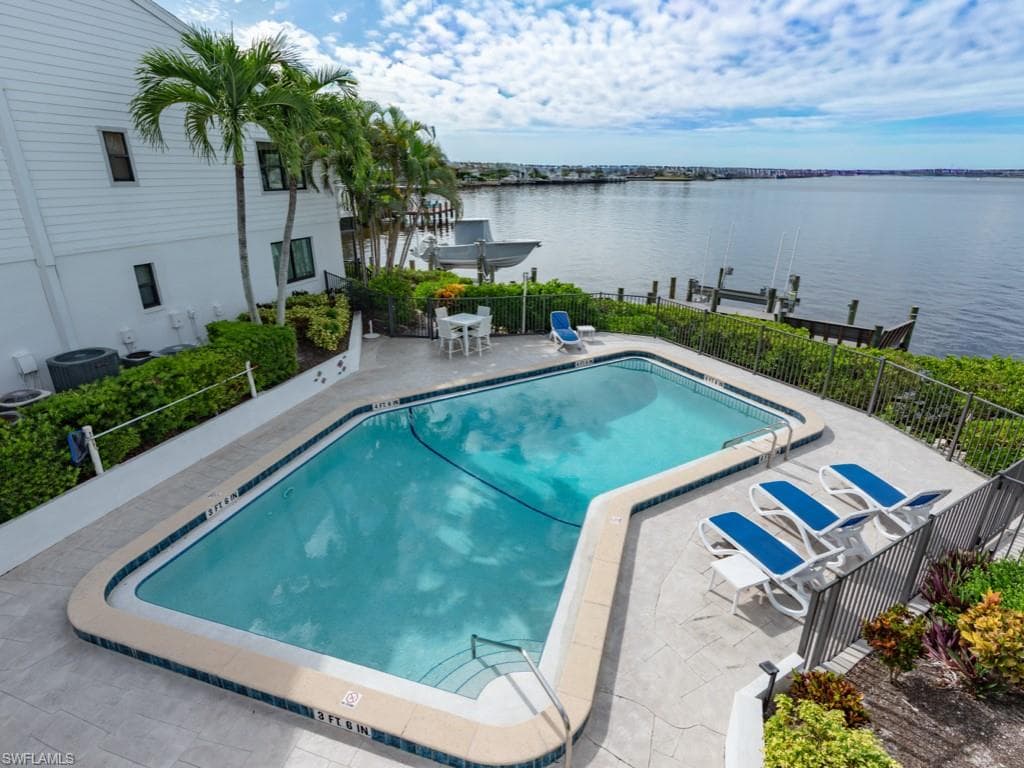 1302 Chesapeake Ave A3, Naples, FL 34102-45