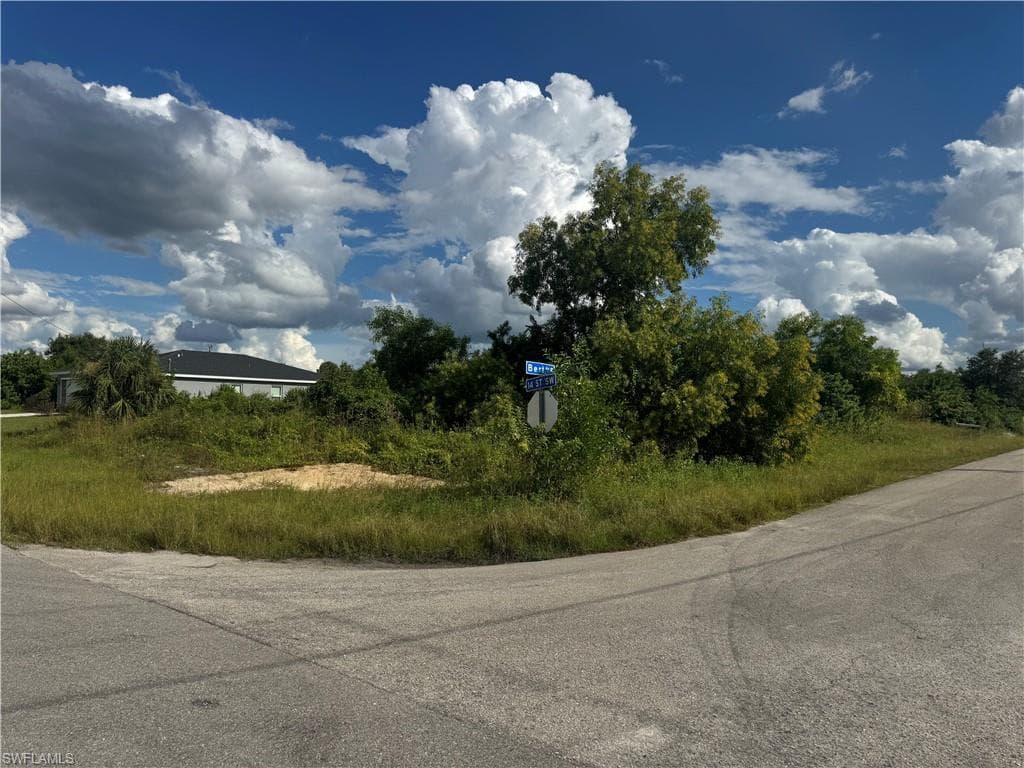 3913 14th St SW, Lehigh Acres, FL 33976-11