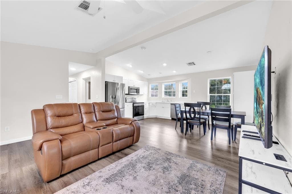 4015 16th Ave SE, Naples, FL 34117-8