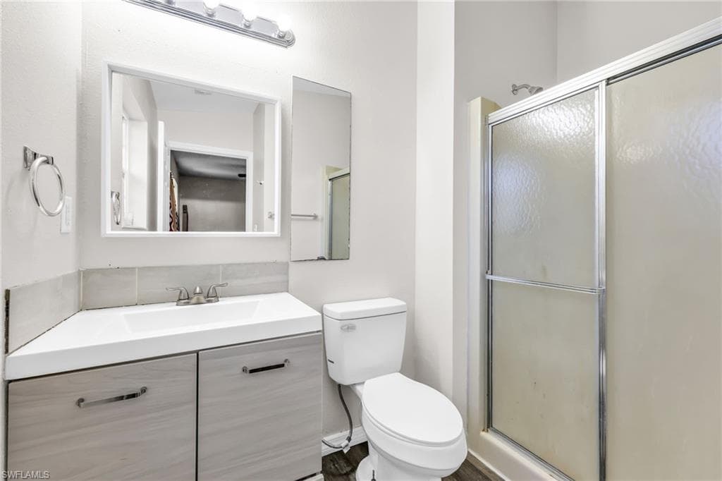 4015 16th Ave SE, Naples, FL 34117-16