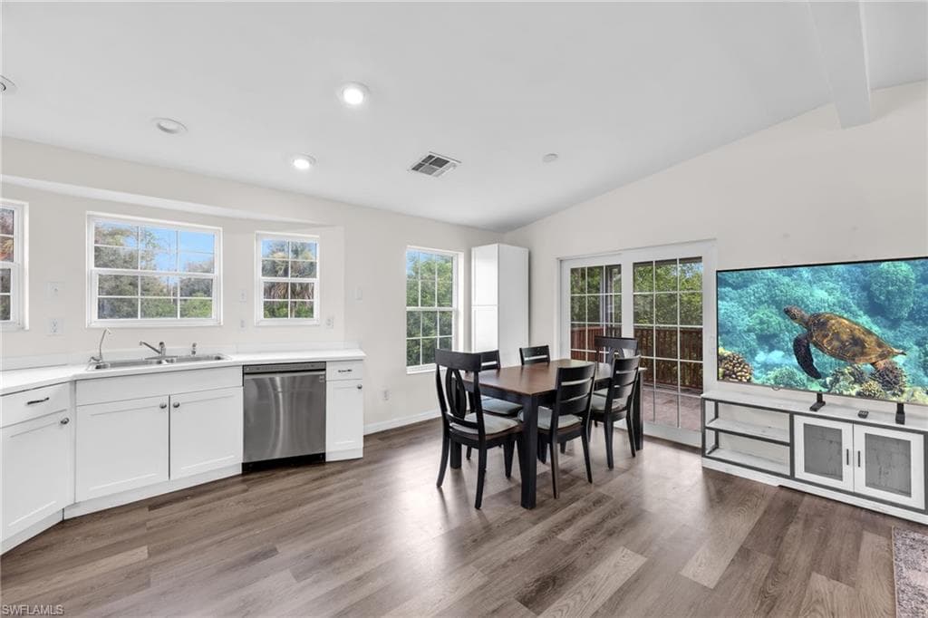 4015 16th Ave SE, Naples, FL 34117-4