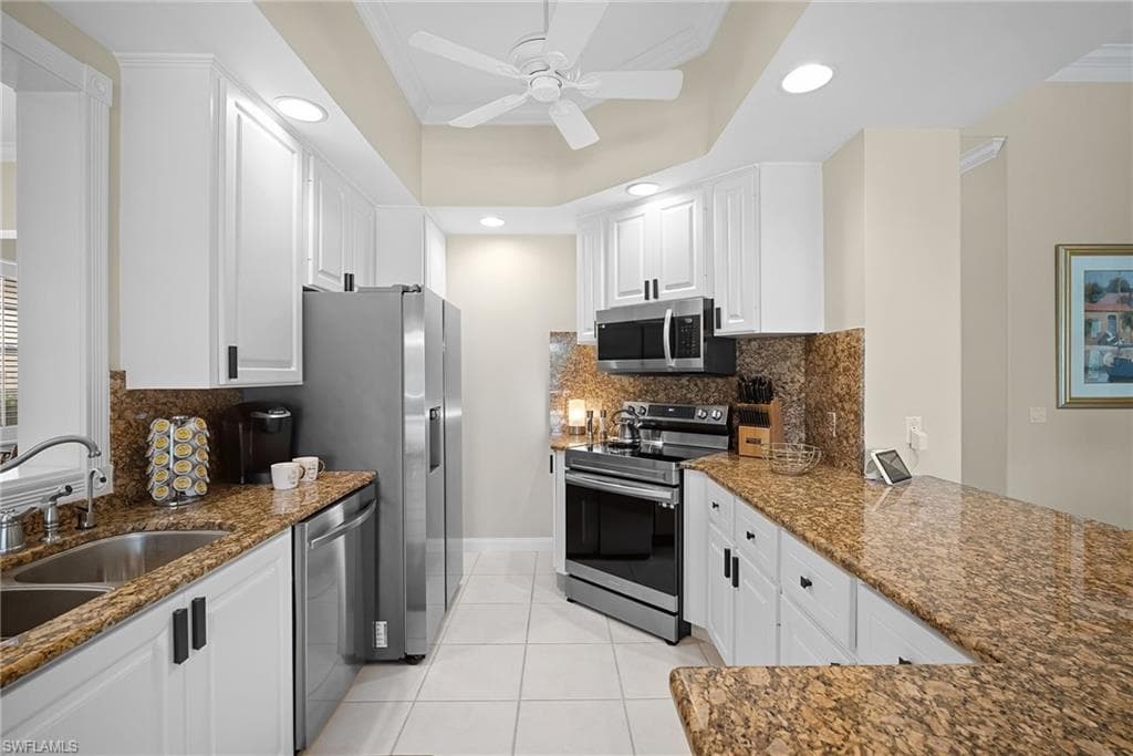 2888 Hatteras Way, Naples, FL 34119-11