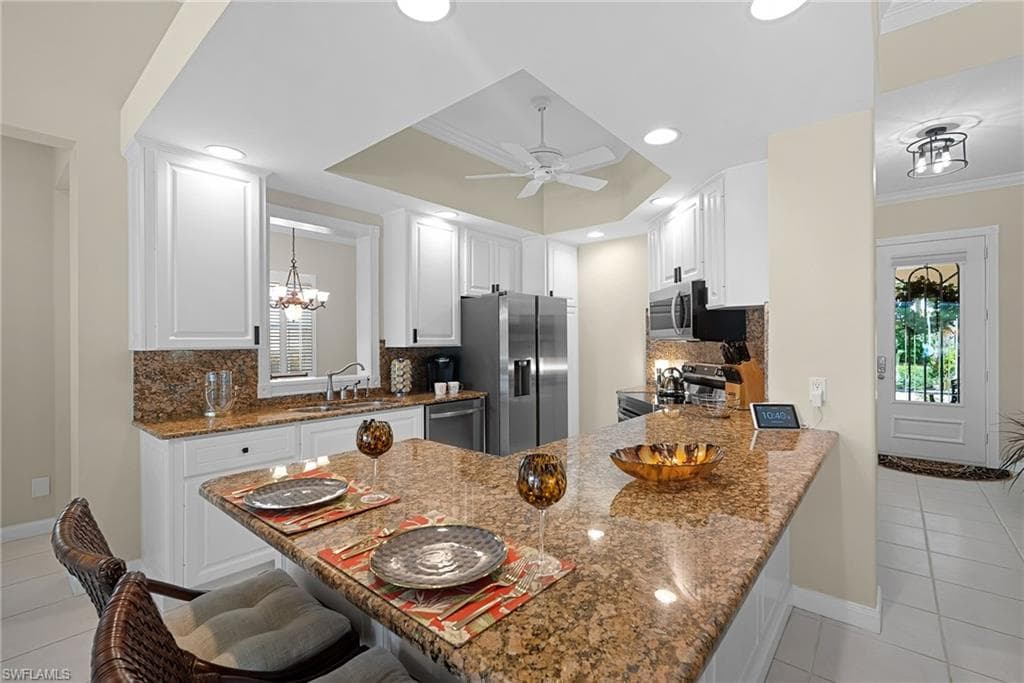 2888 Hatteras Way, Naples, FL 34119-12