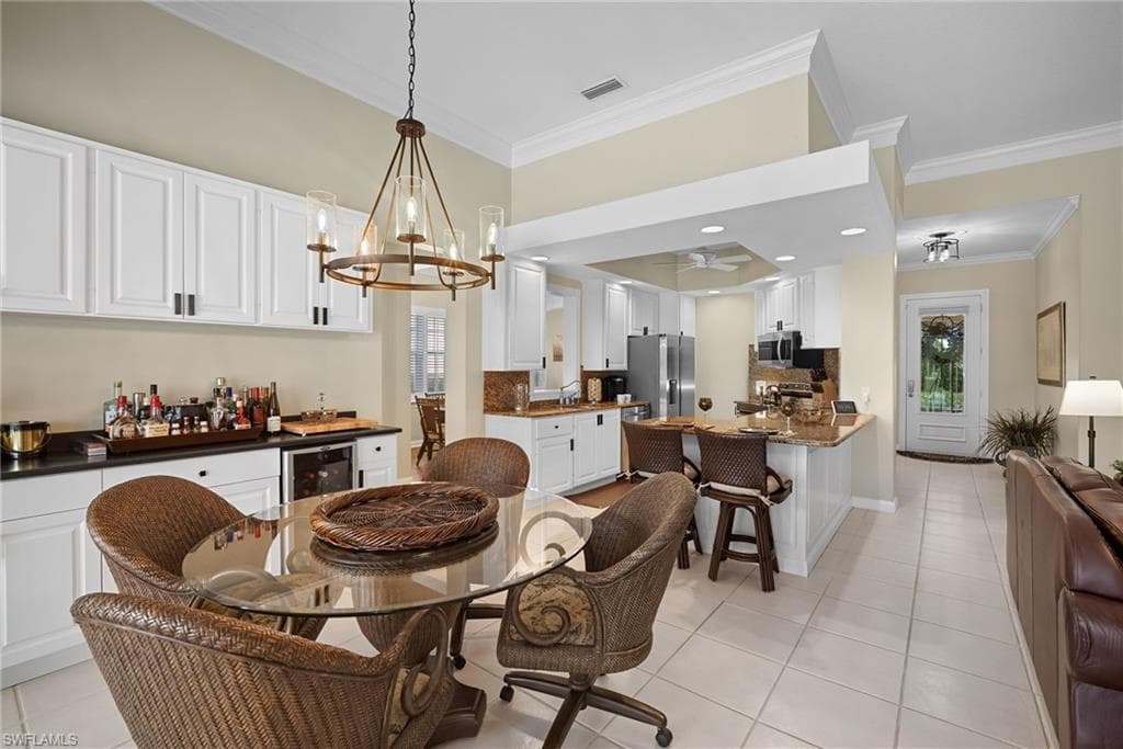 2888 Hatteras Way, Naples, FL 34119-14