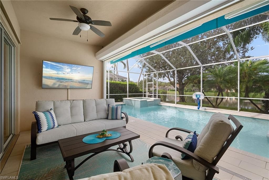 2888 Hatteras Way, Naples, FL 34119-33