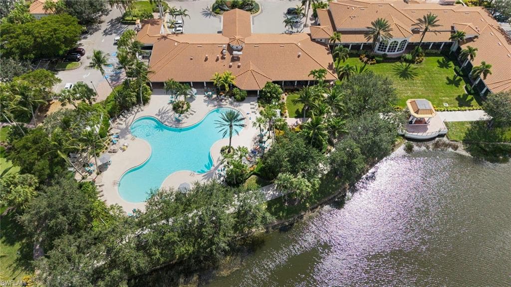 2888 Hatteras Way, Naples, FL 34119-46