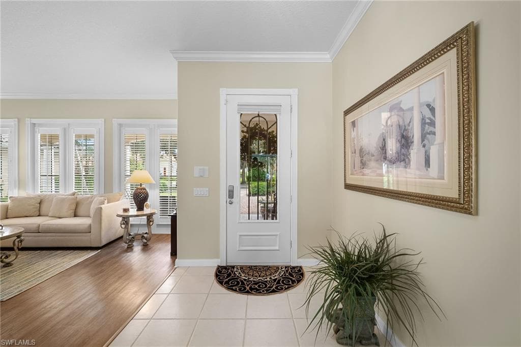 2888 Hatteras Way, Naples, FL 34119-3