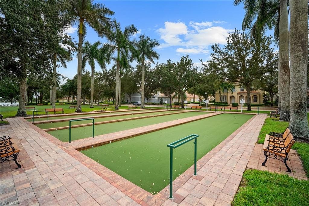 2888 Hatteras Way, Naples, FL 34119-49