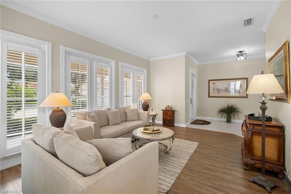 2888 Hatteras Way, Naples, FL 34119-5