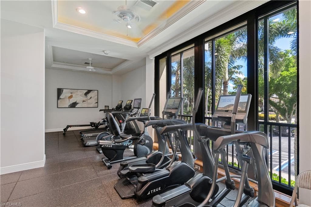 5601 Turtle Bay Dr 402, Naples, FL 34108-19