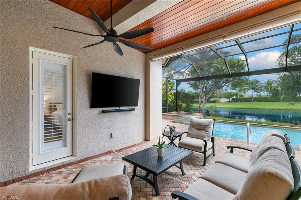 9024 Cherry Oaks Trl, Naples, FL 34114-32
