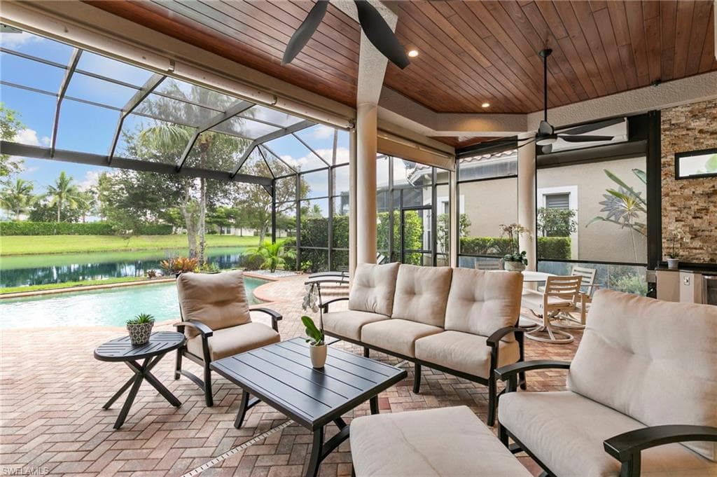 9024 Cherry Oaks Trl, Naples, FL 34114-33