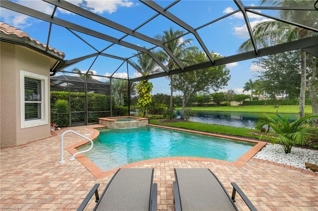 9024 Cherry Oaks Trl, Naples, FL 34114-38