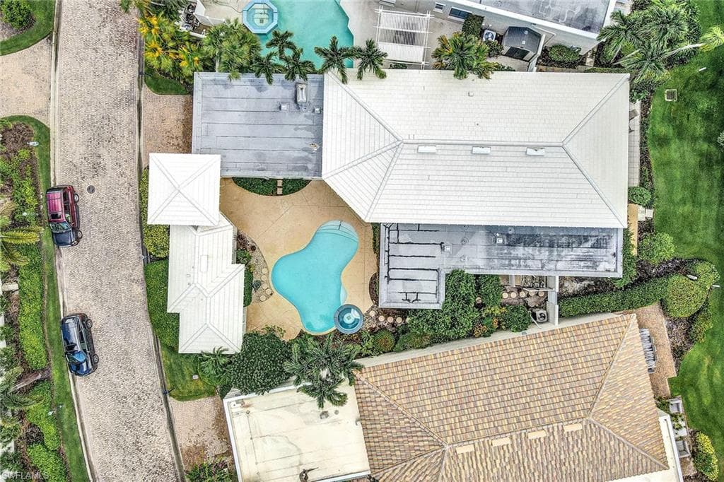 7964 Grand Bay Dr 8, Naples, FL 34108-40