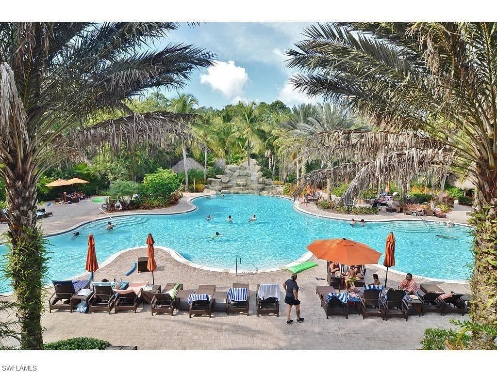 8997 Cambria Cir 2002, Naples, FL 34113-9