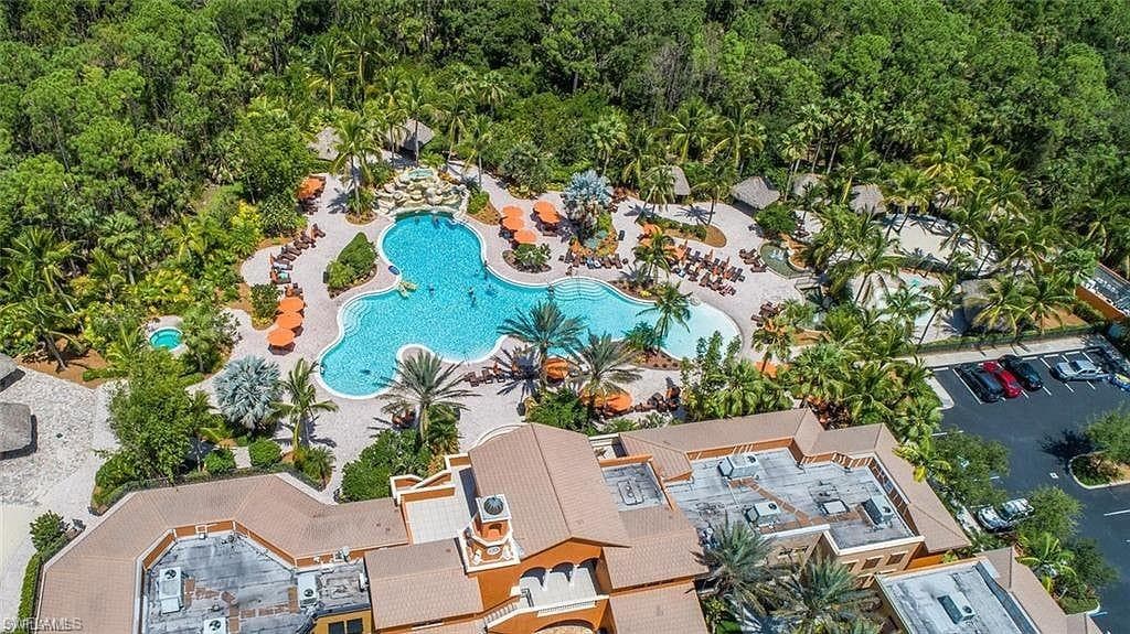 8997 Cambria Cir 2002, Naples, FL 34113-12