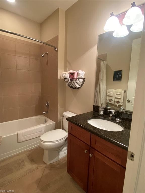 8997 Cambria Cir 2002, Naples, FL 34113-32