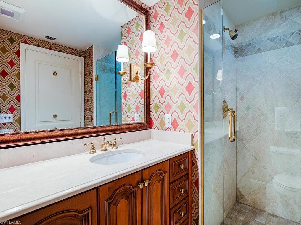 6597 Nicholas Blvd 803, Naples, FL 34108-17