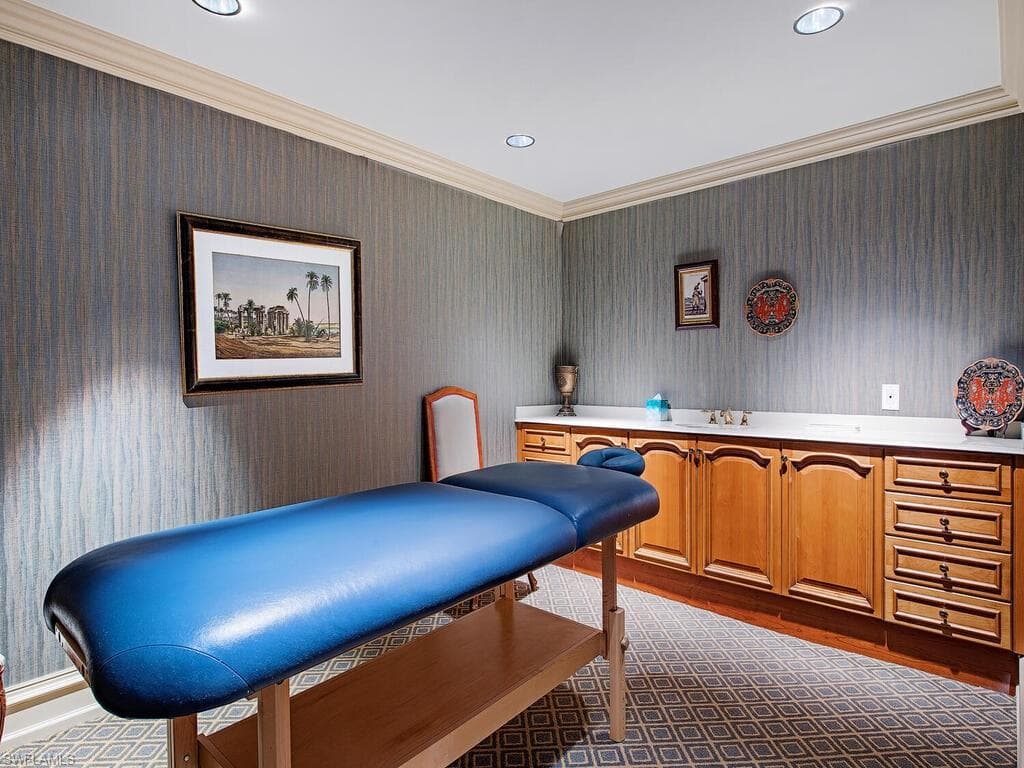 6597 Nicholas Blvd 803, Naples, FL 34108-30