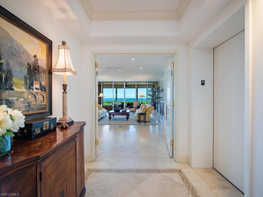 6597 Nicholas Blvd 803, Naples, FL 34108-4