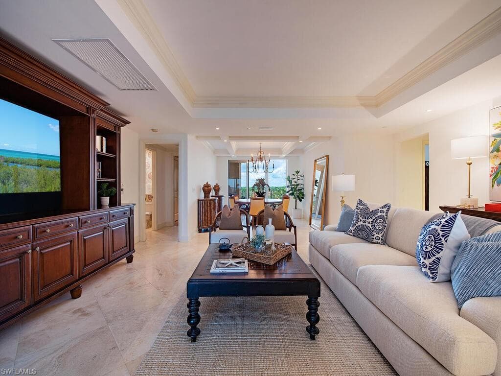 6597 Nicholas Blvd 803, Naples, FL 34108-6