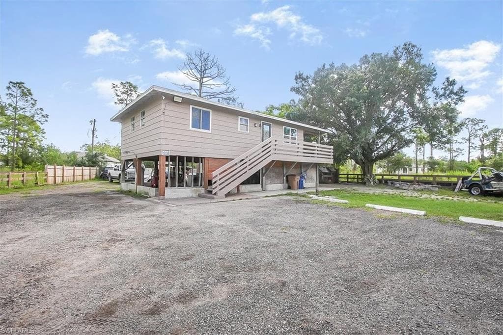 916 Euclid Ave, Lehigh Acres, FL 33972-1