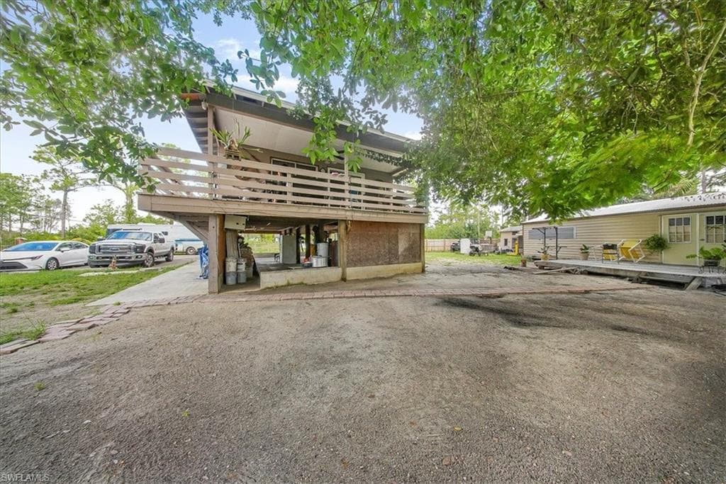 916 Euclid Ave, Lehigh Acres, FL 33972-32