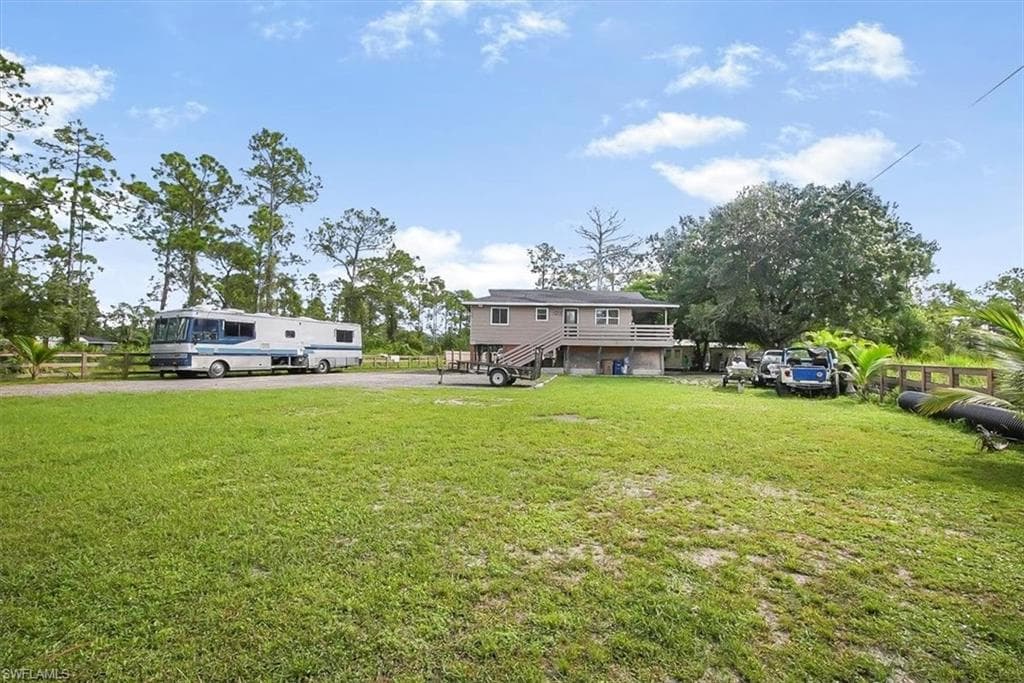 916 Euclid Ave, Lehigh Acres, FL 33972-36