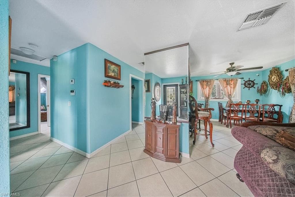 916 Euclid Ave, Lehigh Acres, FL 33972-6