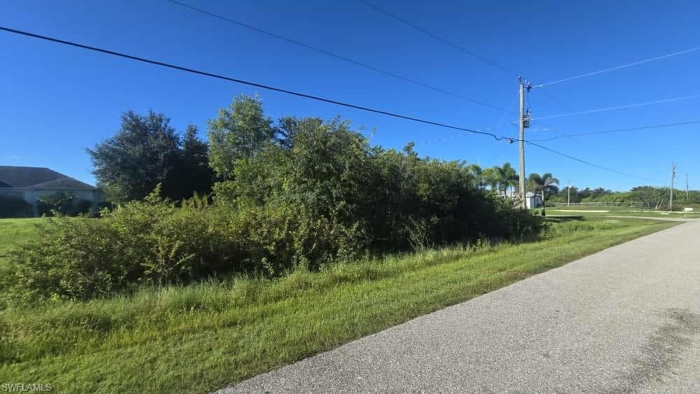 24th Ave NE, Naples, FL 34120-1