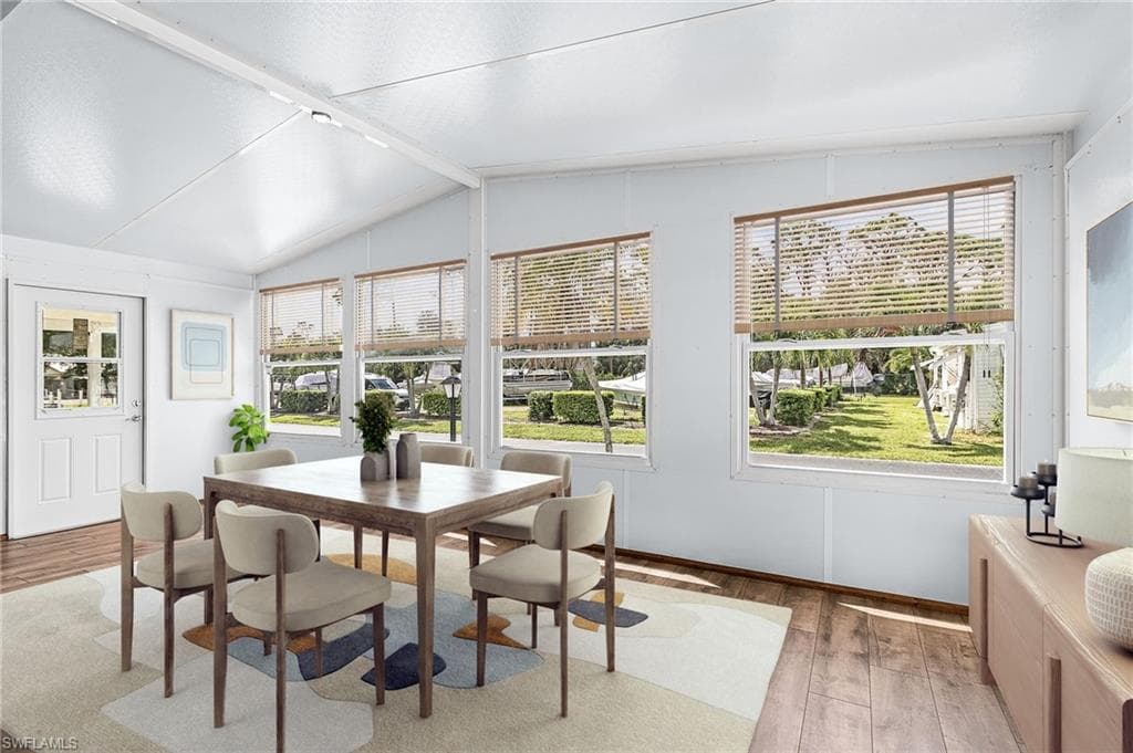161 Hampton Dr, Fort Myers, FL 33908-5