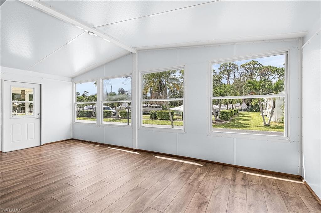 161 Hampton Dr, Fort Myers, FL 33908-6
