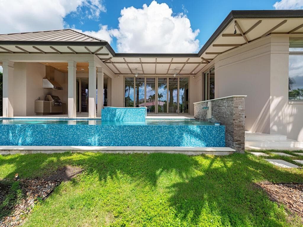 1460 Jewel Box Ave, Naples, FL 34102-9