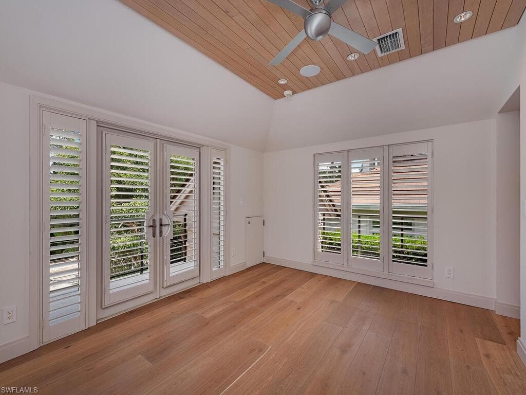 1460 Jewel Box Ave, Naples, FL 34102-23