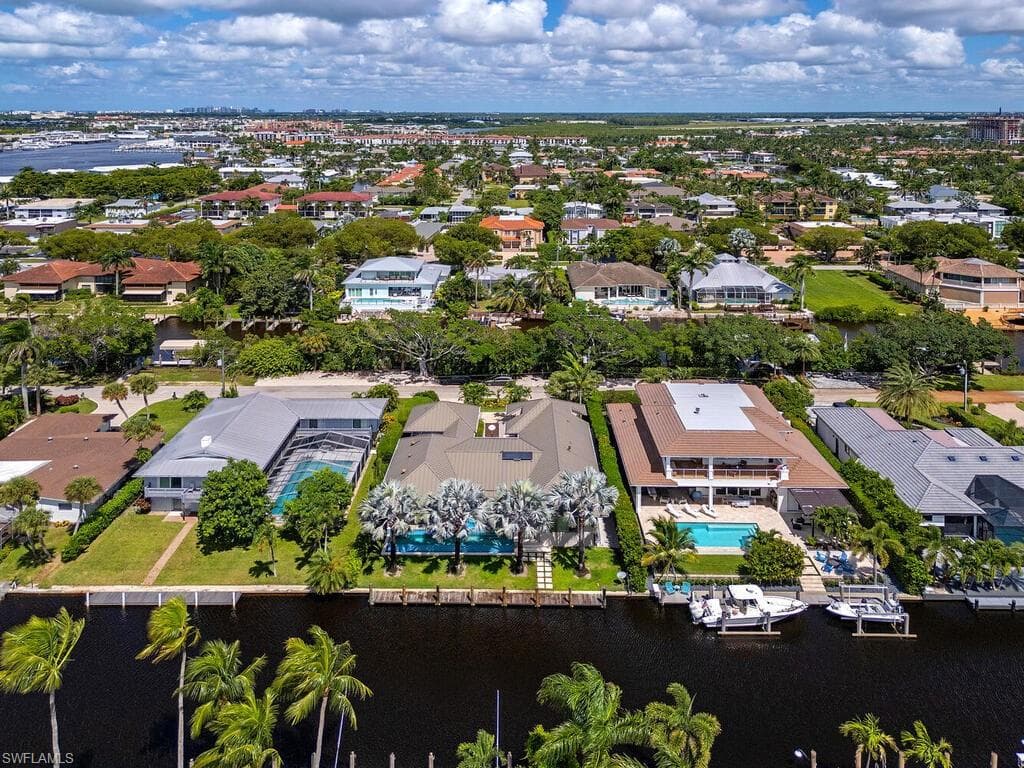 1460 Jewel Box Ave, Naples, FL 34102-26