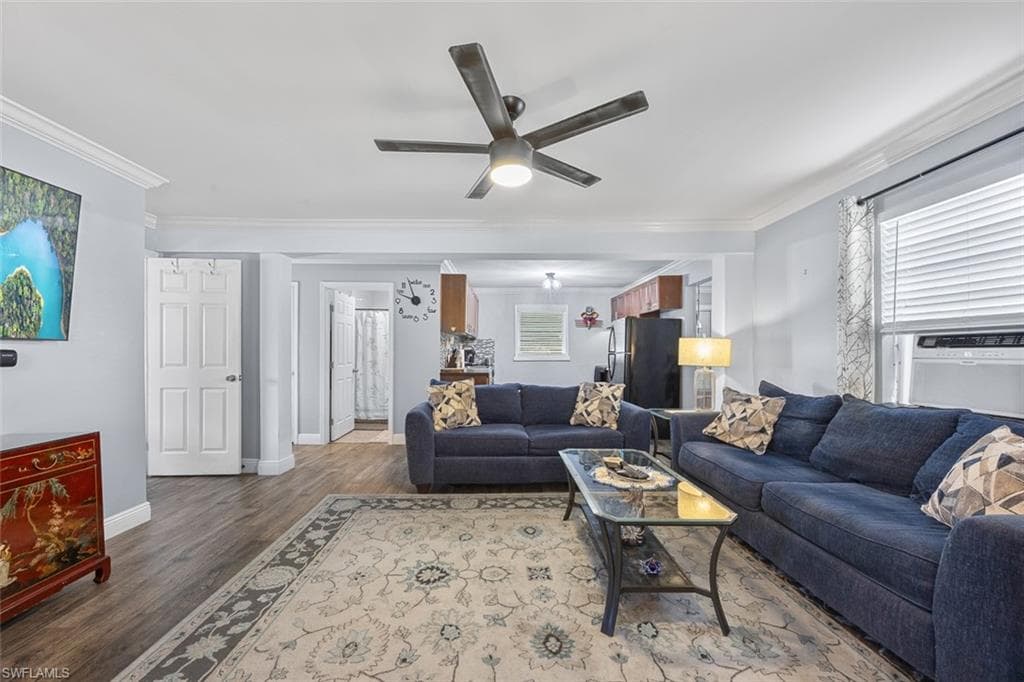 3916 Woodside Ave, Fort Myers, FL 33916-4