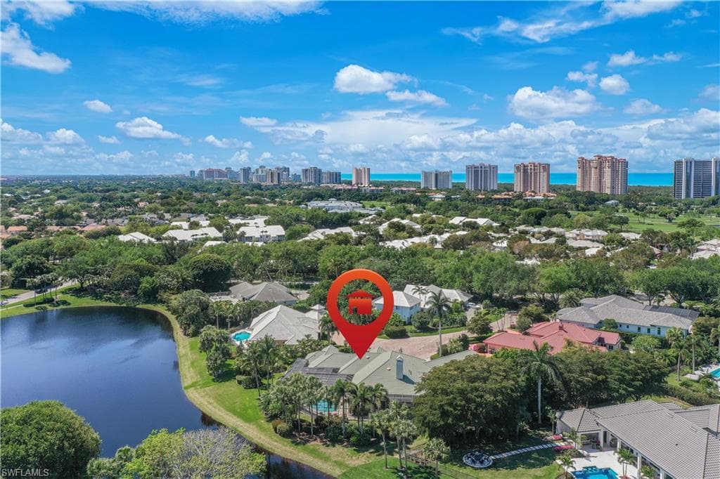 695 Ardmore Ln, Naples, FL 34108-20