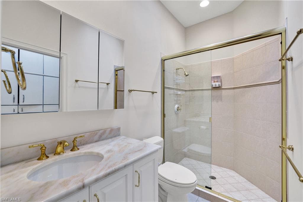 695 Ardmore Ln, Naples, FL 34108-49