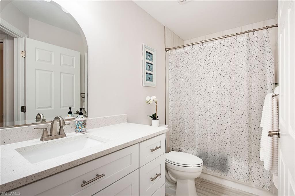 24821 Lakemont Cove Ln 102, Bonita Springs, FL 34134-8