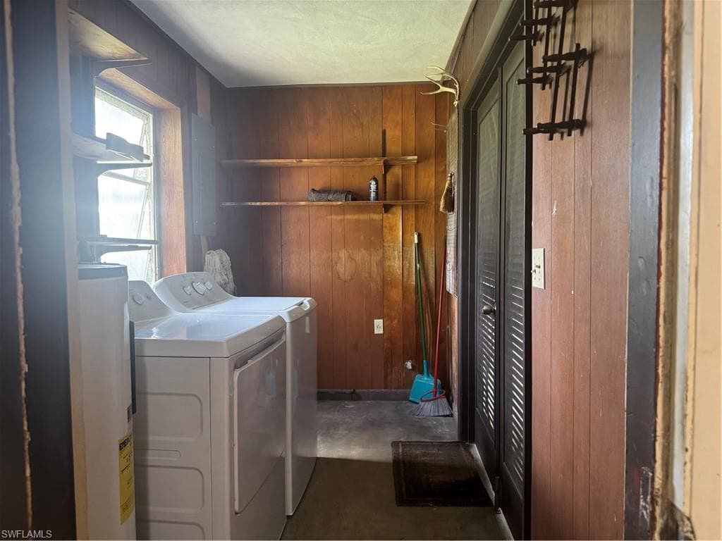 912 Okeechobee St, Immokalee, FL 34142-11