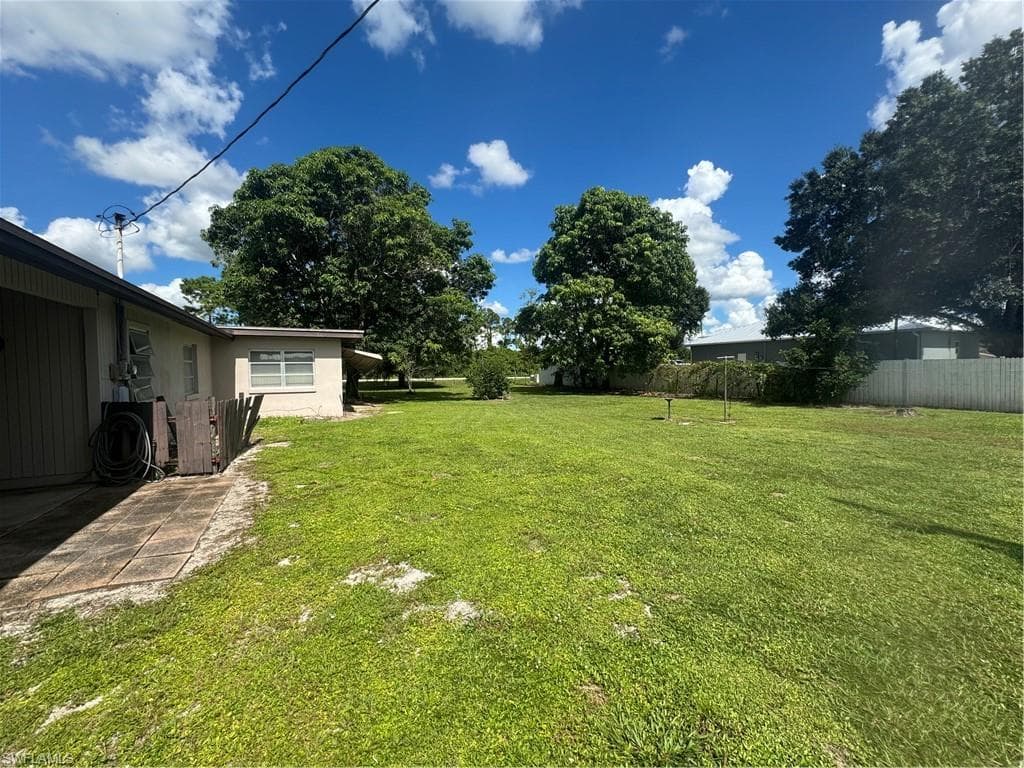 912 Okeechobee St, Immokalee, FL 34142-15