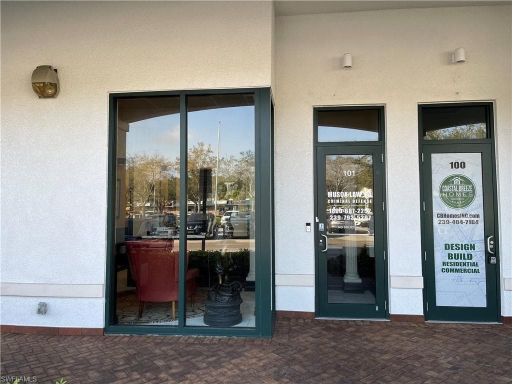 2800 Davis Blvd 101, Naples, FL 34104-3