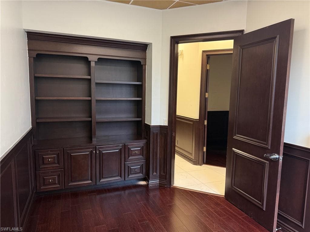 2800 Davis Blvd 101, Naples, FL 34104-5