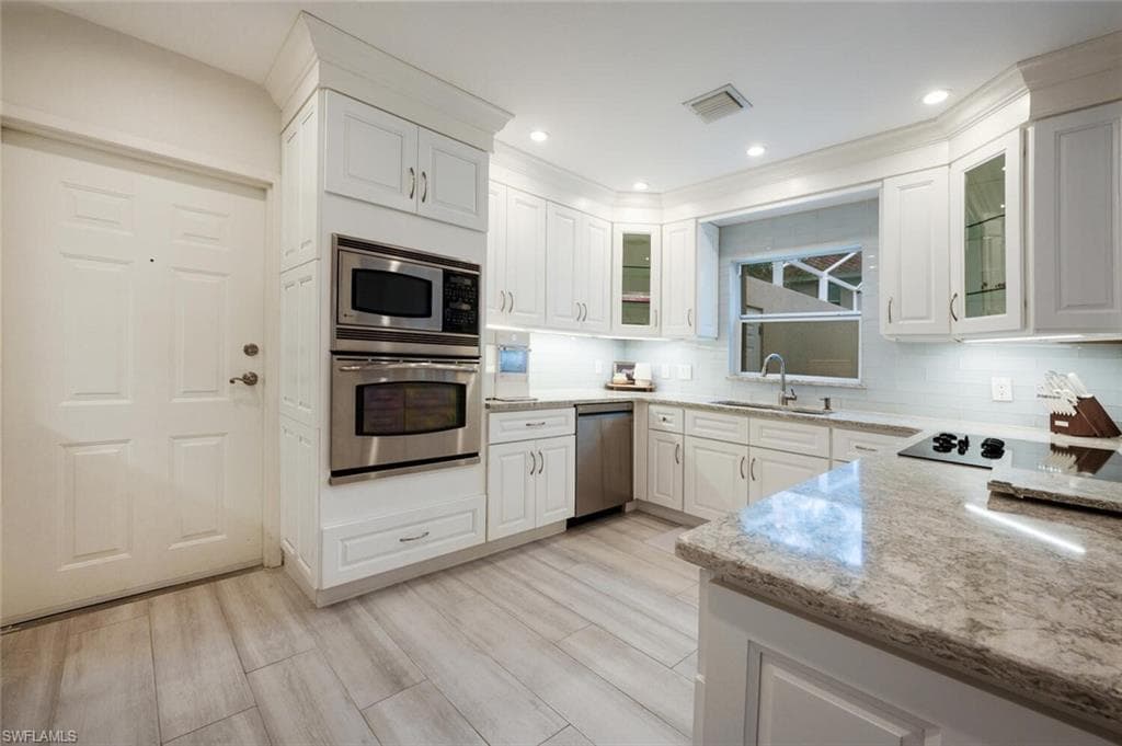 4251 Covey Cir 17c, Naples, FL 34109-13