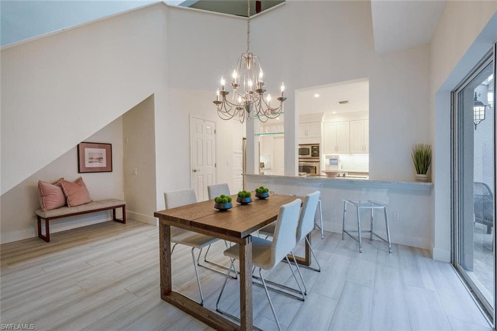 4251 Covey Cir 17c, Naples, FL 34109-6