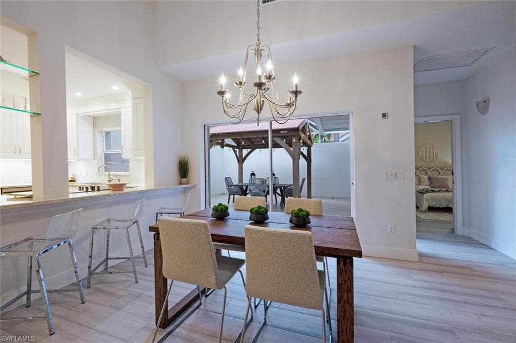 4251 Covey Cir 17c, Naples, FL 34109-7